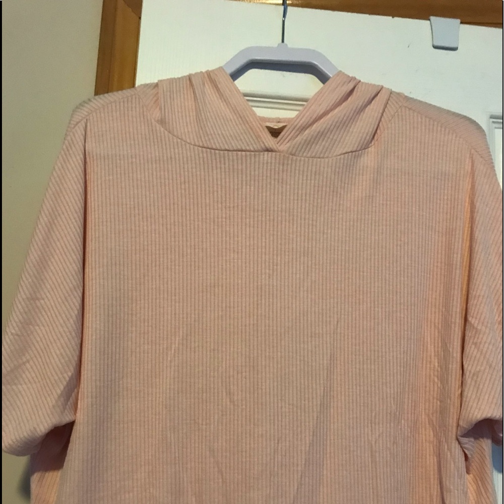 Peach crop top